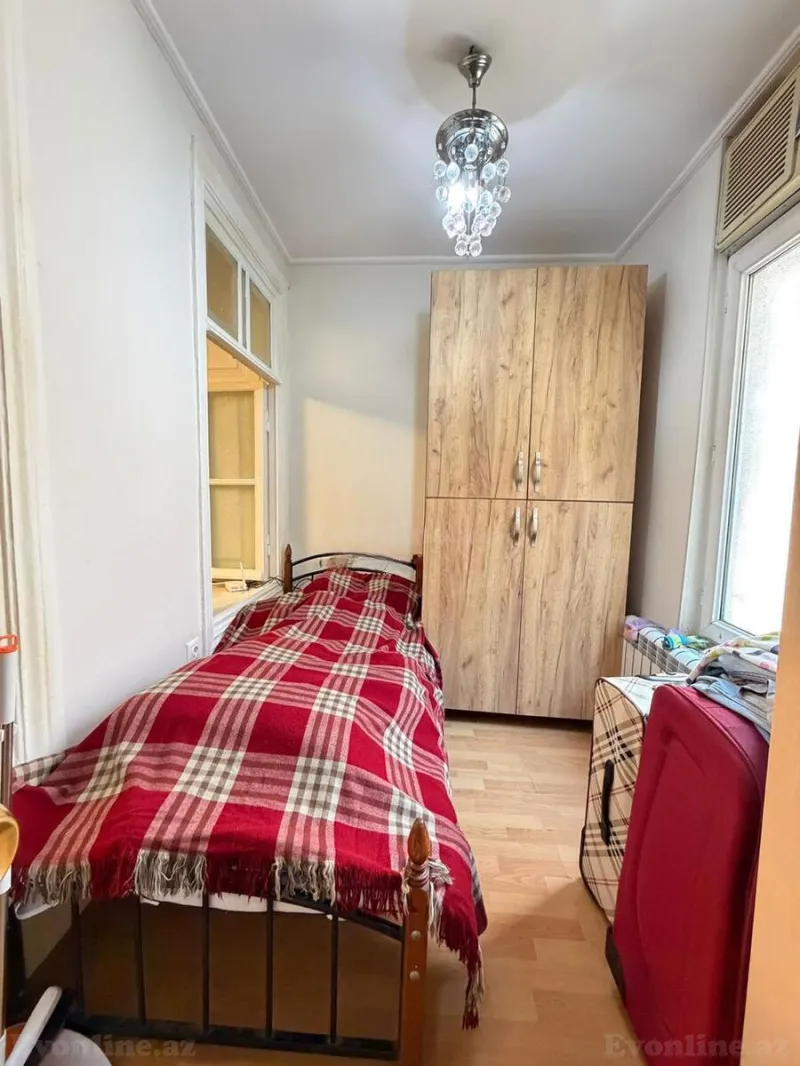 Satılır 2 otaqlı Mənzil Köhnə tikili 45 m² 28 May m. - şəkil 5