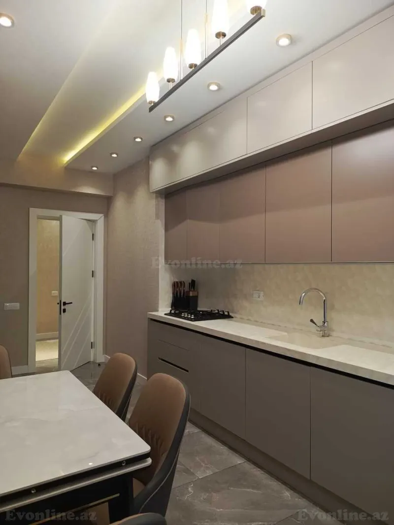 Kirayə verilir 3 otaqlı Mənzil Yeni tikili 160 m² Nəsimi r. - şəkil 9