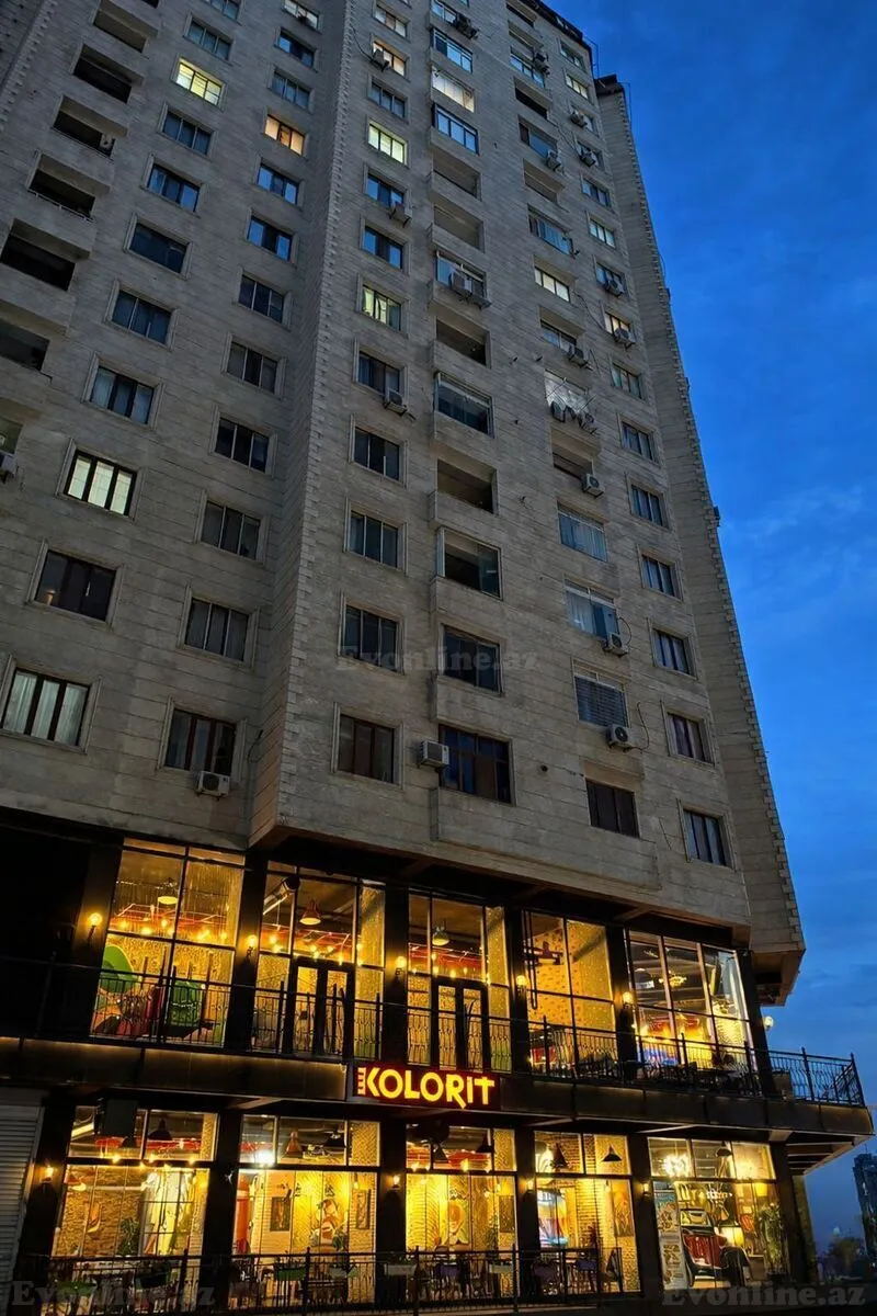 Satılır 3 otaqlı Mənzil Yeni tikili 126 m² Həzi Aslanov m. - şəkil 3