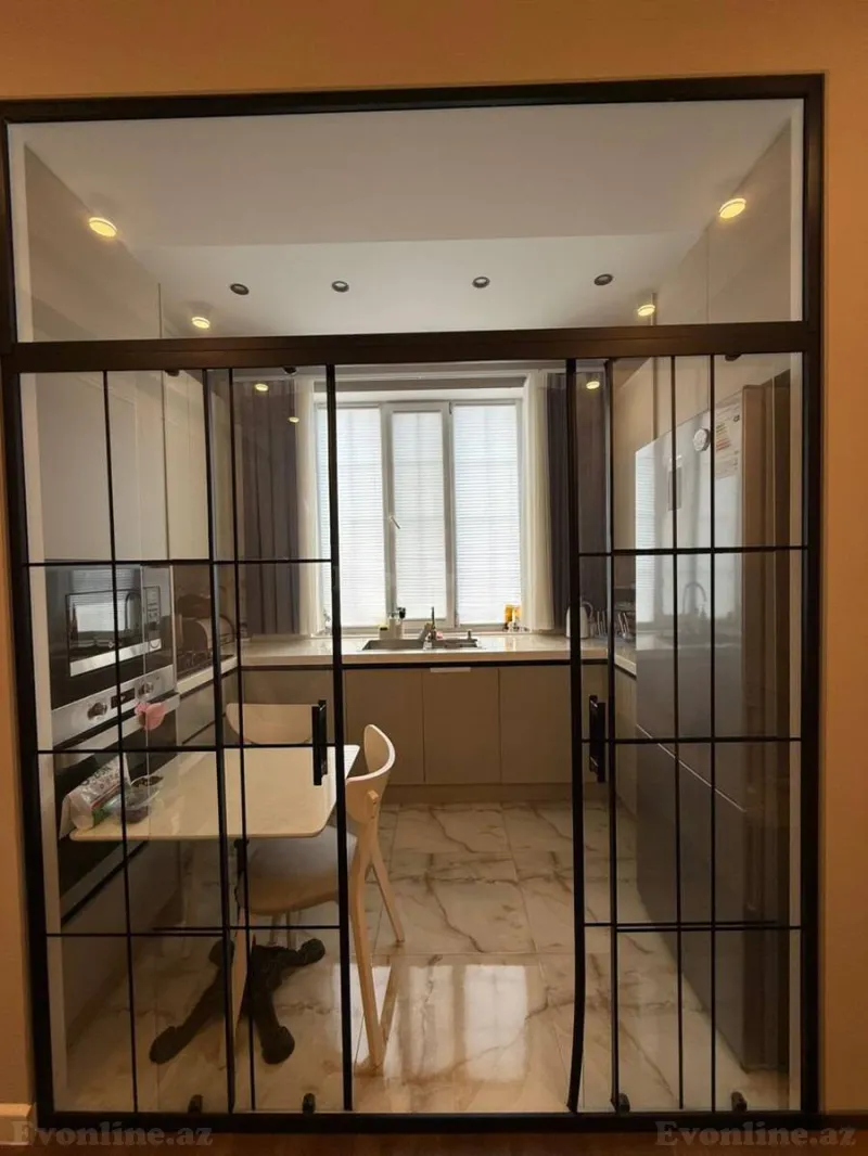 2 otaqlı Mənzil 60 m² 4-cü mikrorayon Satılır