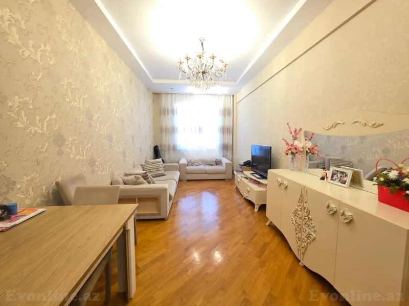 3 otaqlı Mənzil 103 m² Elmlər Akademiyası m. Satılır