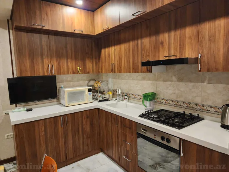 Kirayə verilir 6 otaqlı Mənzil Köhnə tikili 180 m² Nəriman Nərimanov m. - şəkil 2