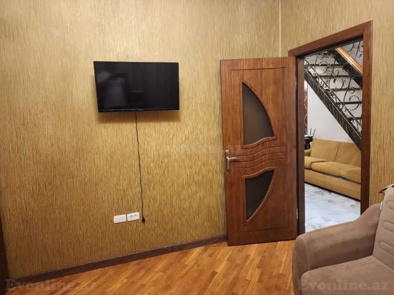 Kirayə verilir 6 otaqlı Mənzil Köhnə tikili 180 m² Nəriman Nərimanov m. - şəkil 23