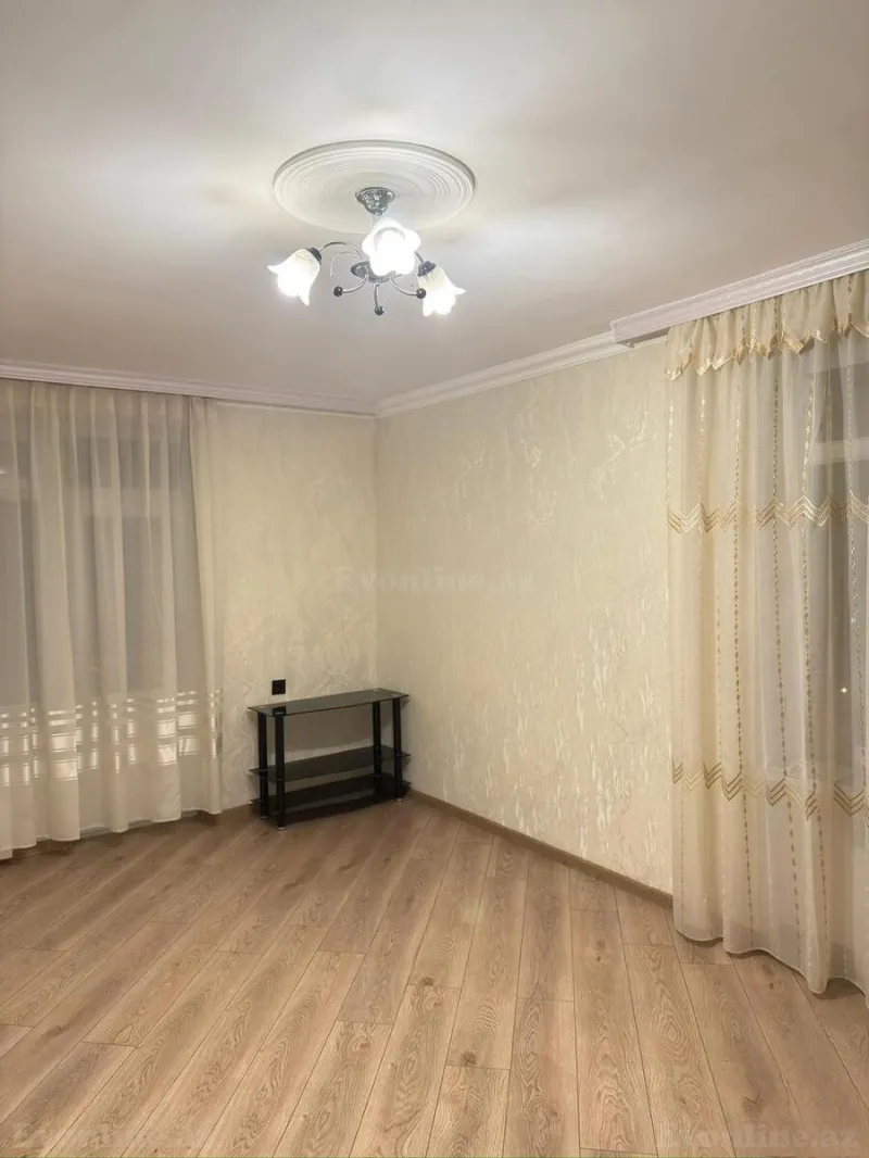 Satılır 1 otaqlı Mənzil Köhnə tikili 35 m² Bakıxanov - şəkil 3