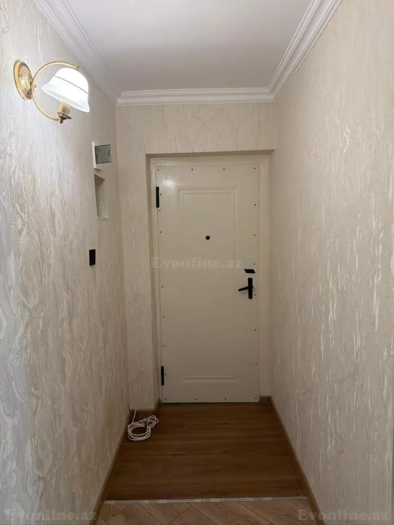 Satılır 1 otaqlı Mənzil Köhnə tikili 35 m² Bakıxanov - şəkil 10