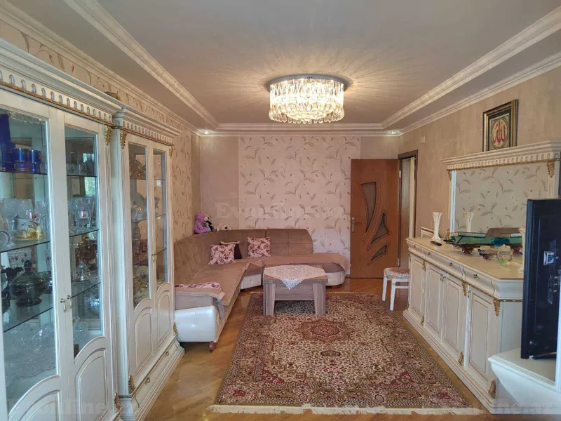 Satılır 4 otaqlı Mənzil Köhnə tikili 100 m² 8-ci kilometr - şəkil 3