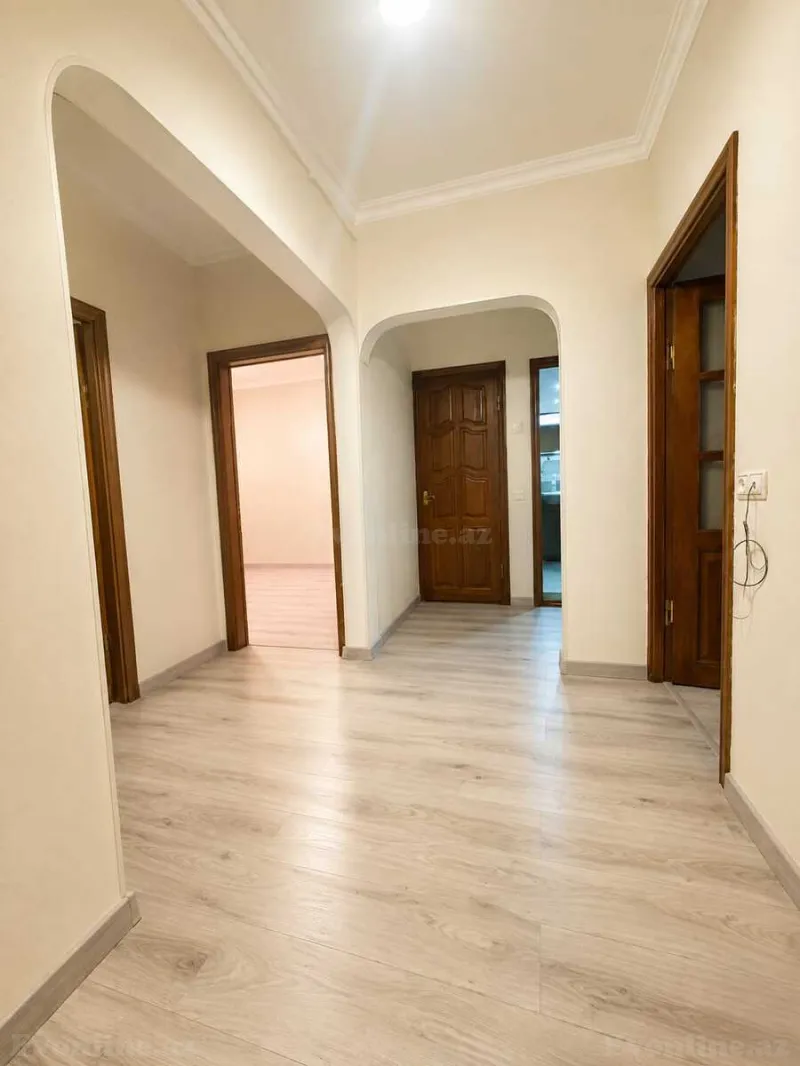 Satılır 3 otaqlı Mənzil Köhnə tikili 80 m² Yeni Günəşli - şəkil 9