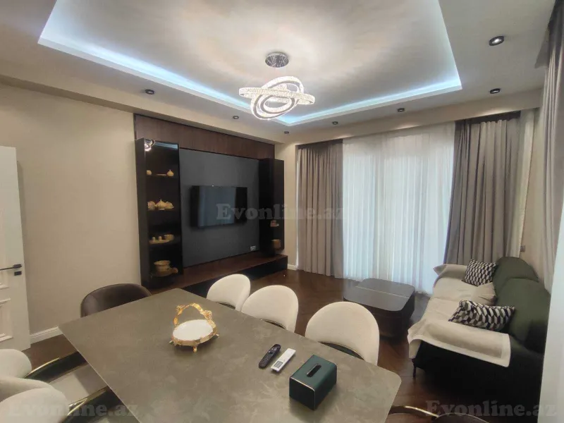 Kirayə verilir 3 otaqlı Mənzil Yeni tikili 120 m² Xətai r.