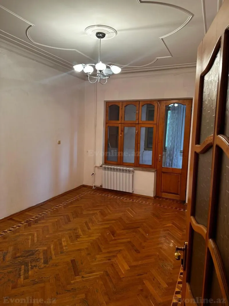 3 otaqlı Mənzil 80 m² Azadlıq prospekti m. Kirayə verilir