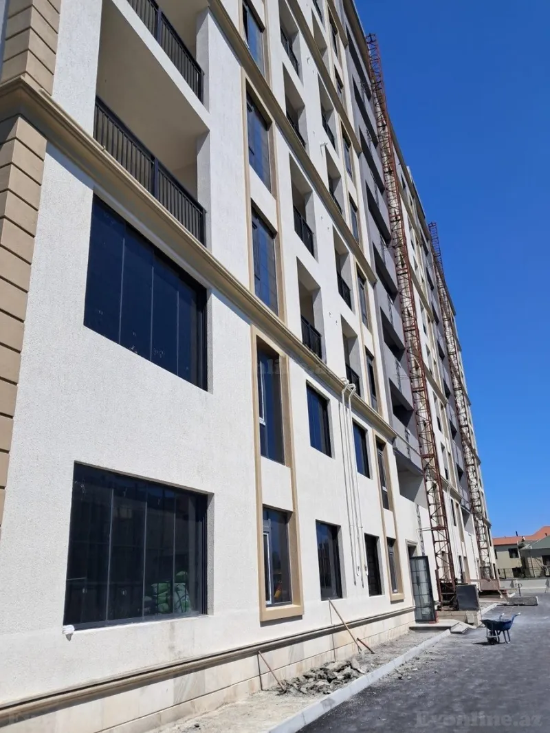 3 otaqlı Mənzil 965 m² Bakıxanov Satılır
