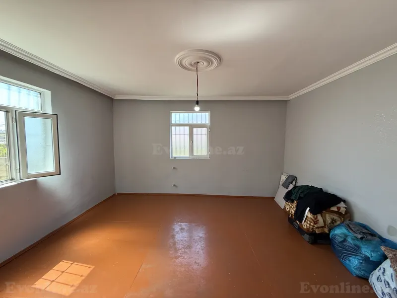 4 otaqlı Həyət evi 100 m² Binəqədi Satılır