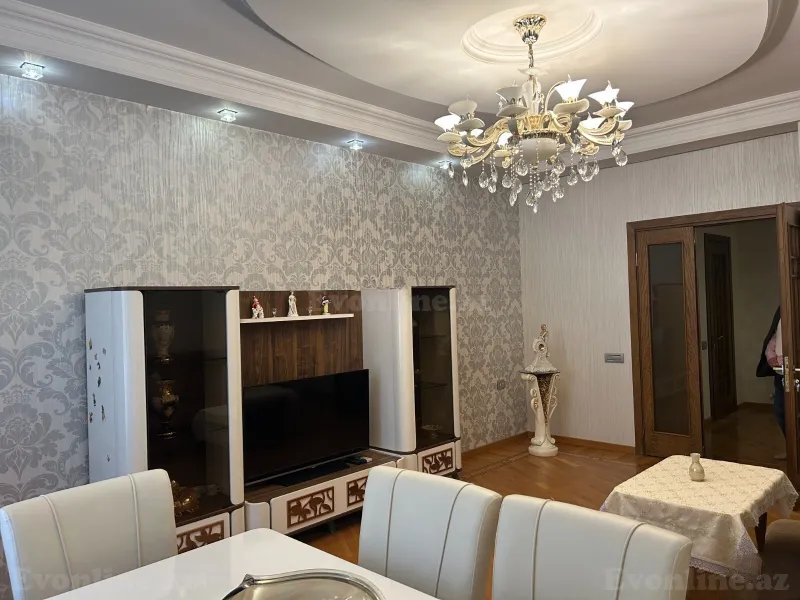 3 otaqlı Mənzil 135 m² Nəsimi r. Satılır