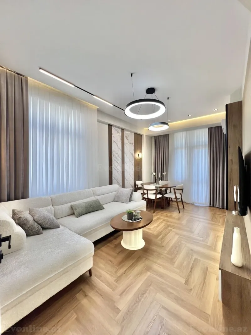 2 otaqlı Mənzil 65 m² 8 Noyabr m. Satılır