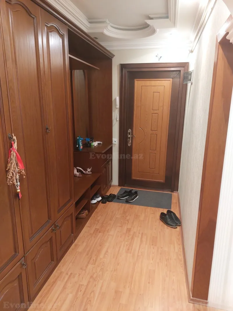 Satılır 5 otaqlı Mənzil Köhnə tikili 100 m² Əhmədli