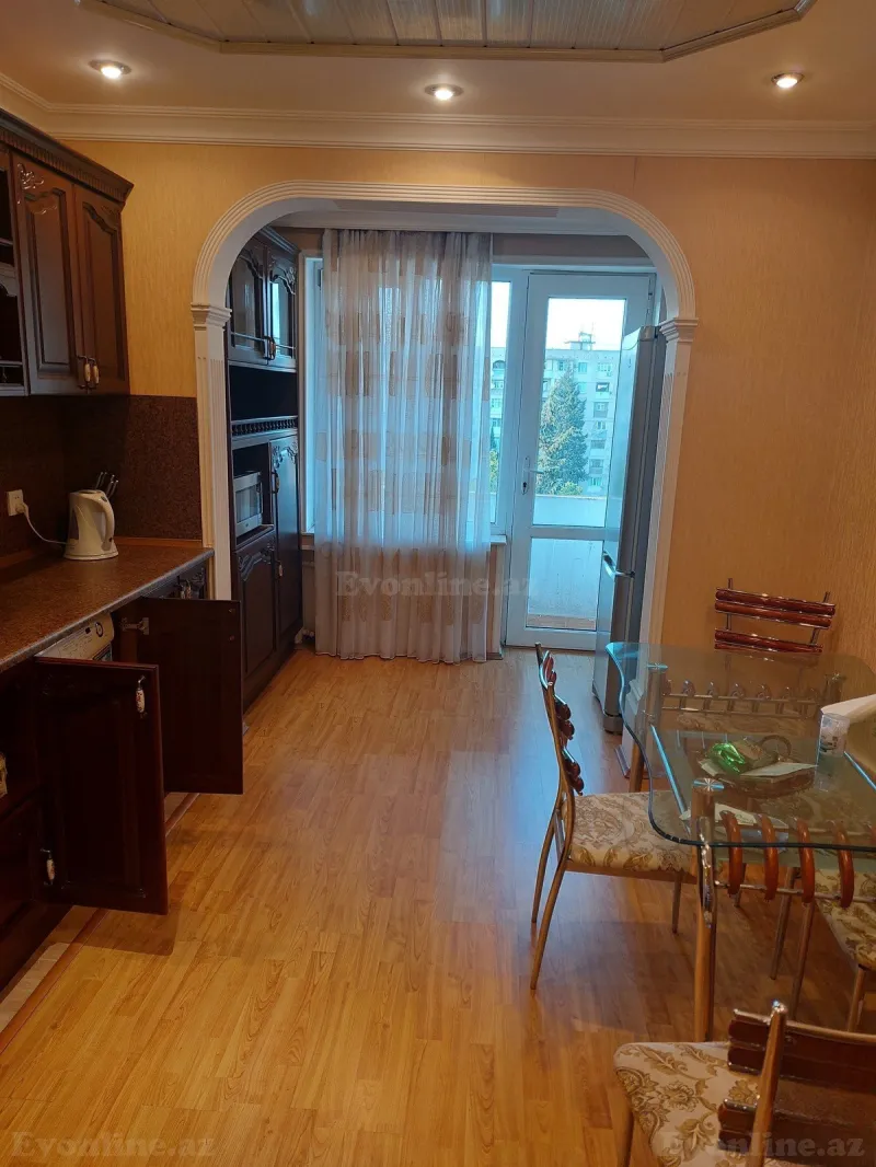 Satılır 5 otaqlı Mənzil Köhnə tikili 100 m² Əhmədli - şəkil 13