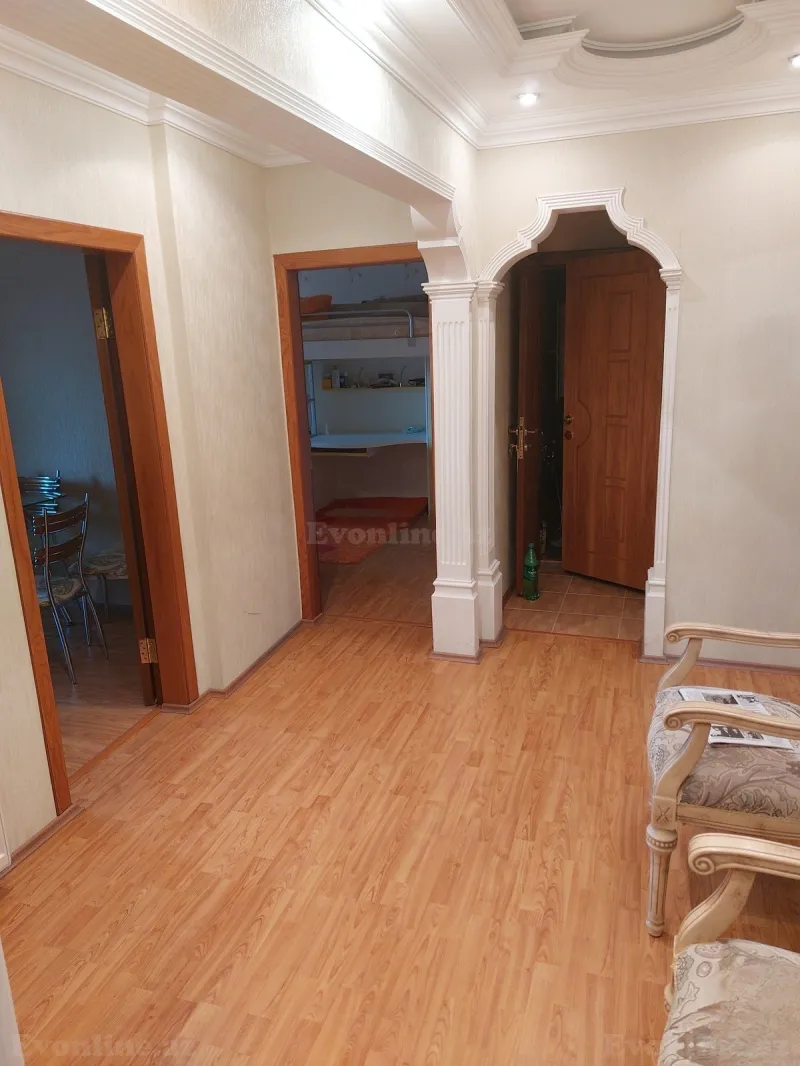 Satılır 5 otaqlı Mənzil Köhnə tikili 100 m² Əhmədli - şəkil 16