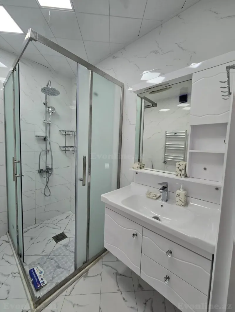 Kirayə verilir 2 otaqlı Mənzil Yeni tikili 70 m² Gənclik m. - şəkil 14