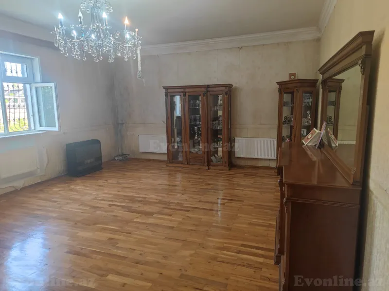4 otaqlı Həyət evi 200 m² Corat Satılır