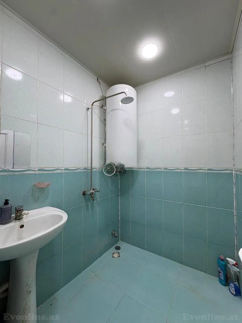 Satılır 1 otaqlı Mənzil Köhnə tikili 45 m² 20 Yanvar m. - şəkil 12