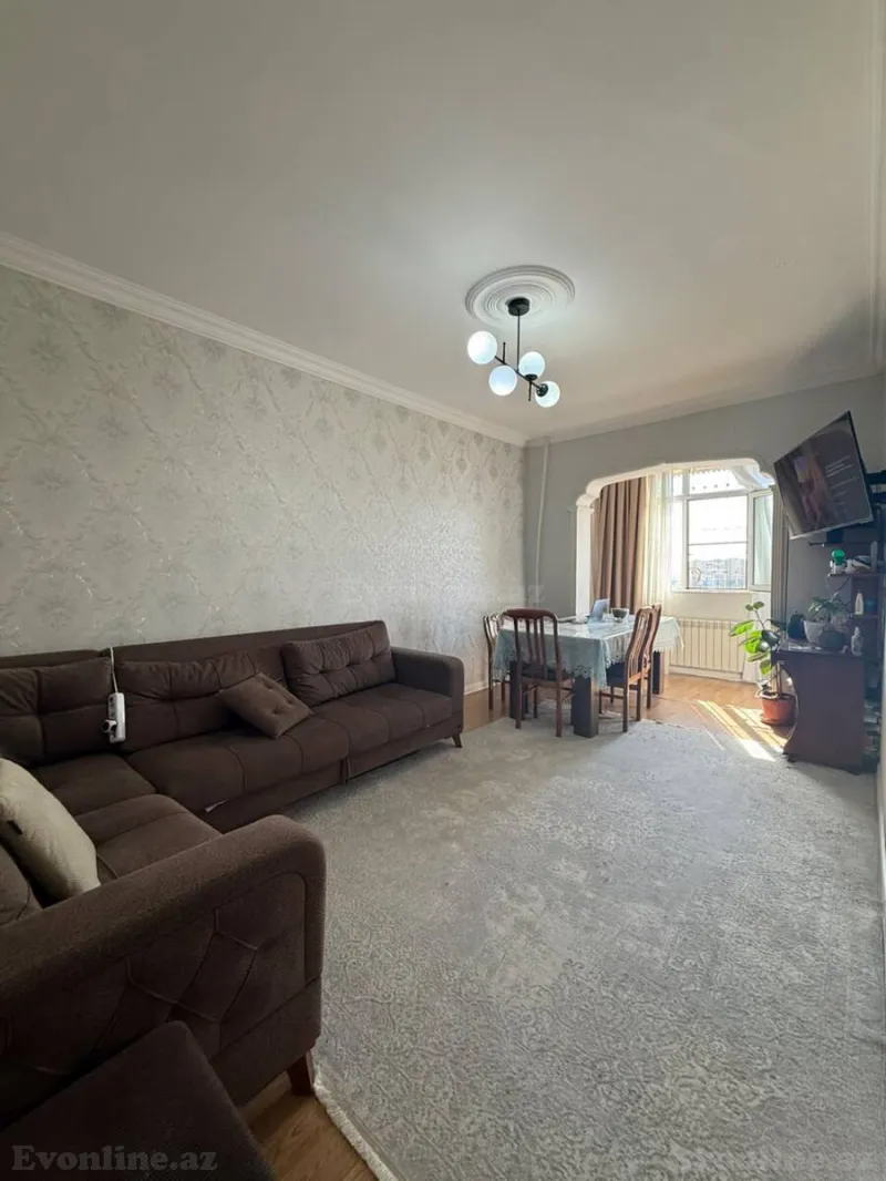 Satılır 2 otaqlı Mənzil Köhnə tikili 65 m² Yeni Günəşli - şəkil 3