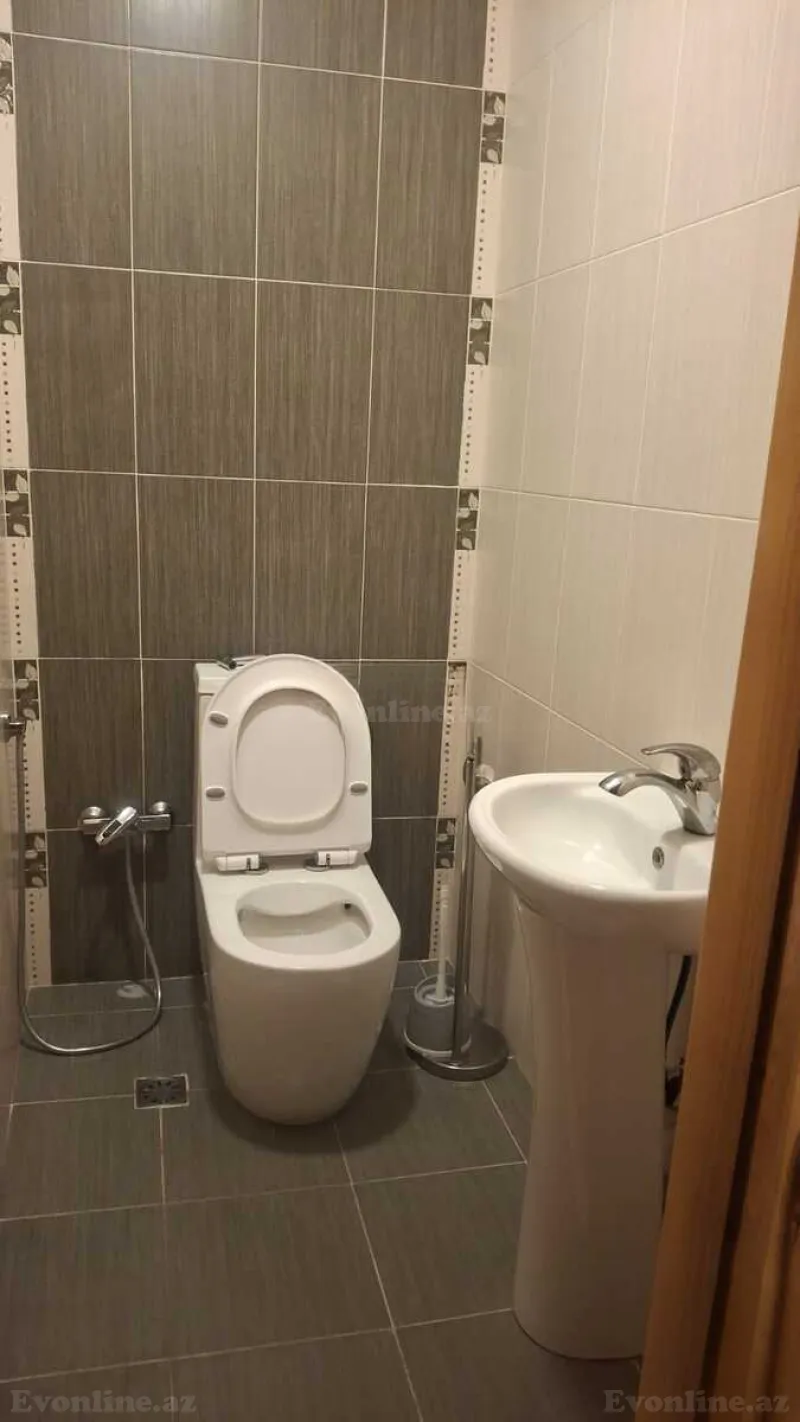 Kirayə verilir 3 otaqlı Mənzil Köhnə tikili 110 m² Elmlər Akademiyası m. - şəkil 12