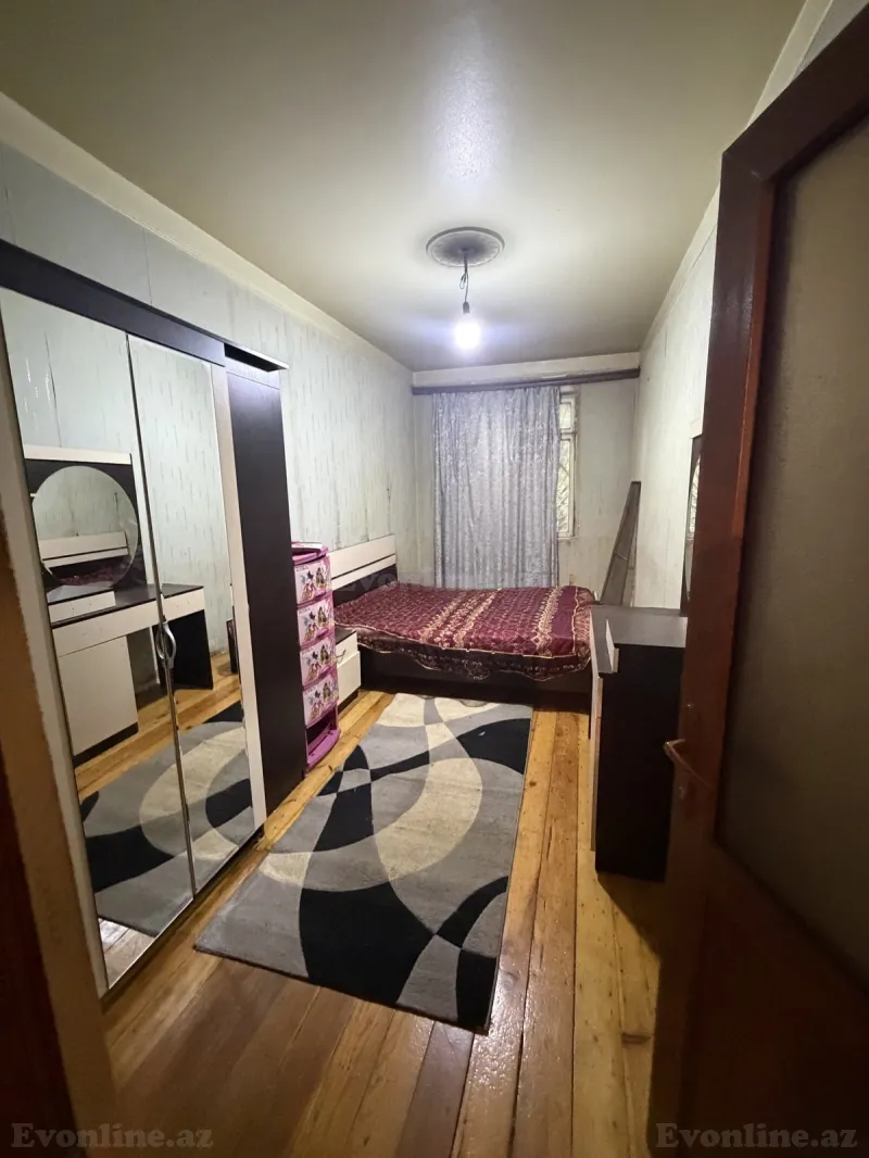 Satılır 2 otaqlı Mənzil Köhnə tikili 50 m² Memar Əcəmi m. - şəkil 3