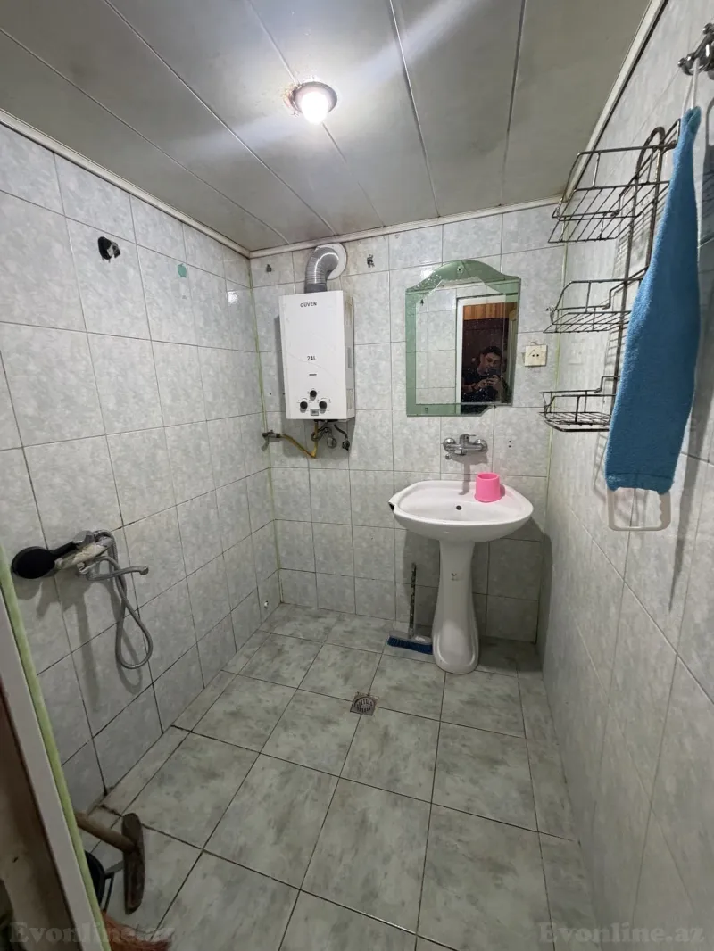 Satılır 2 otaqlı Mənzil Köhnə tikili 50 m² Memar Əcəmi m. - şəkil 4