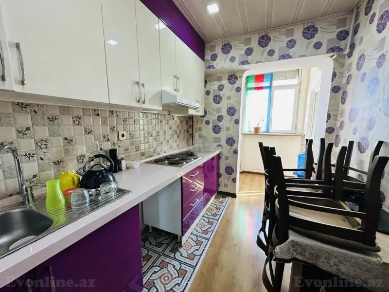 2 otaqlı Mənzil 72 m² 8-ci mikrorayon Satılır