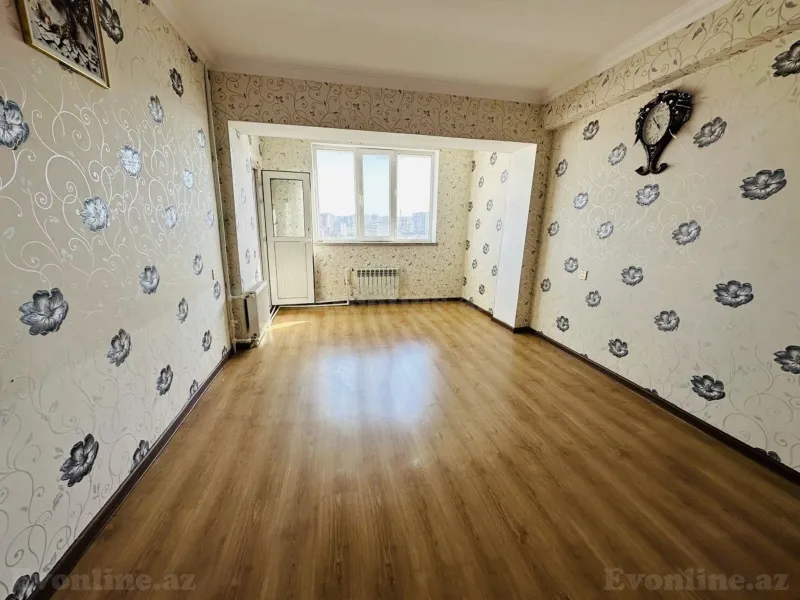 Satılır 2 otaqlı Mənzil Köhnə tikili 72 m² 8-ci mikrorayon - şəkil 3