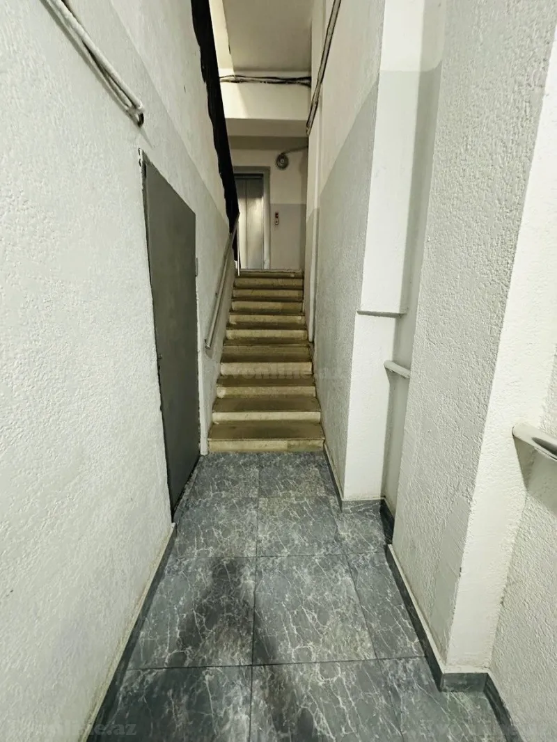 Satılır 2 otaqlı Mənzil Köhnə tikili 72 m² 8-ci mikrorayon - şəkil 9