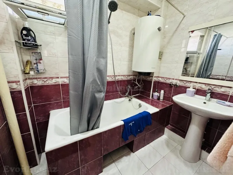 Satılır 2 otaqlı Mənzil Köhnə tikili 72 m² 8-ci mikrorayon - şəkil 16