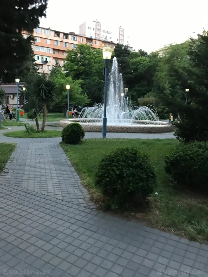 Satılır 2 otaqlı Mənzil Köhnə tikili 72 m² 8-ci mikrorayon - şəkil 24