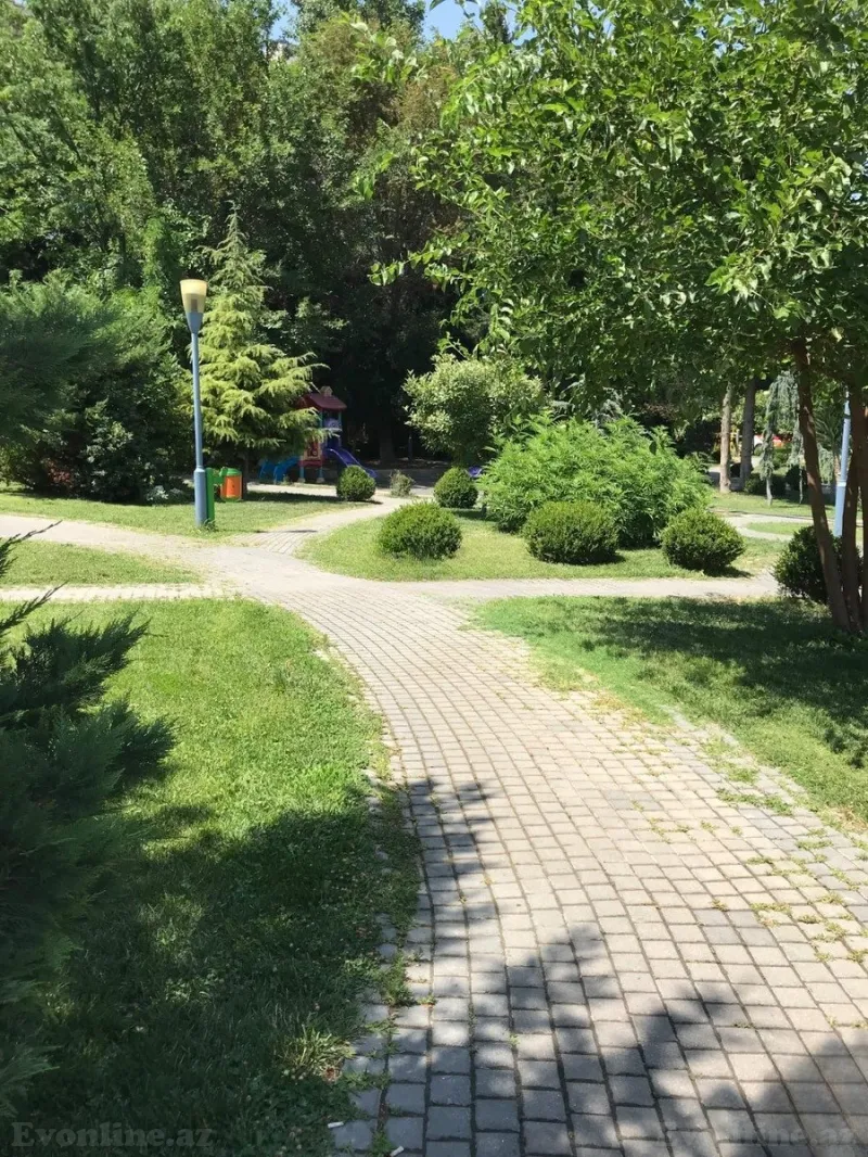 Satılır 2 otaqlı Mənzil Köhnə tikili 72 m² 8-ci mikrorayon - şəkil 27