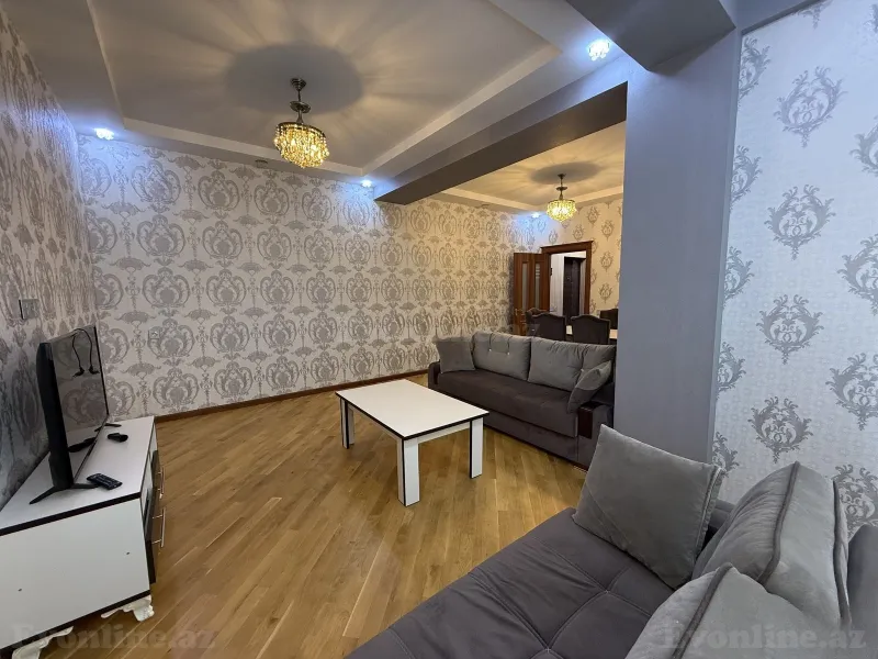 2 otaqlı Mənzil 80 m² Xətai r. Kirayə verilir