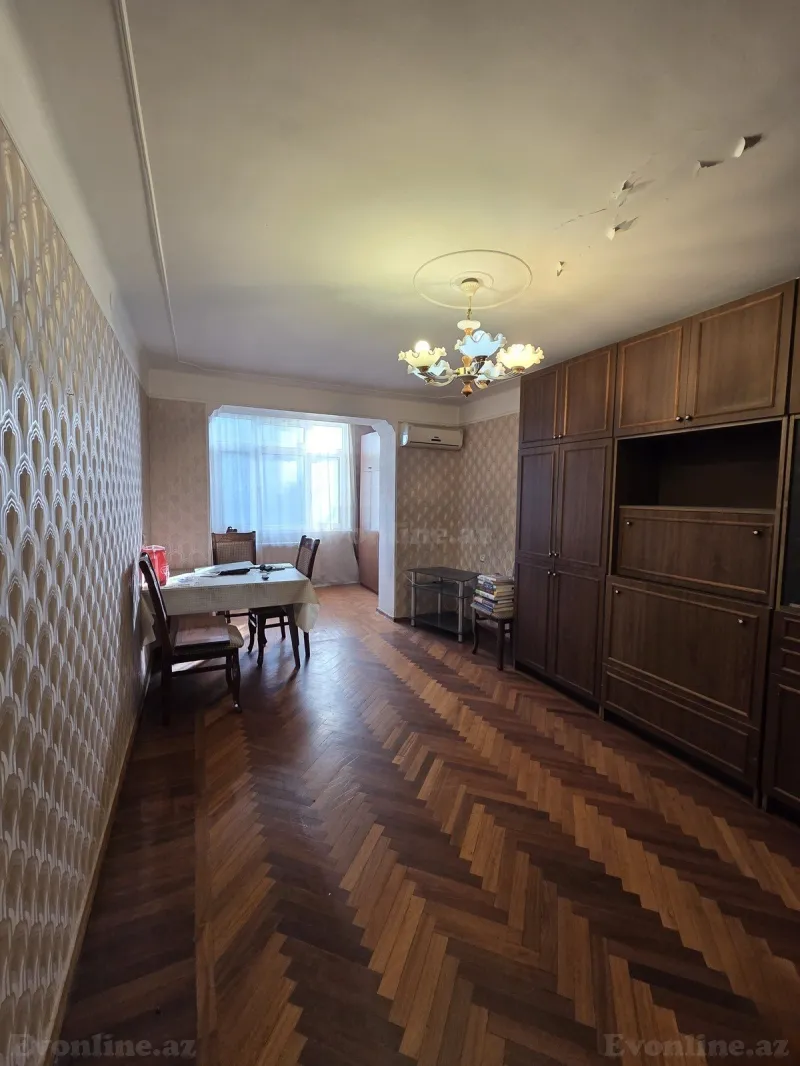 Satılır 3 otaqlı Mənzil Köhnə tikili 70 m² Nəriman Nərimanov m. - şəkil 2