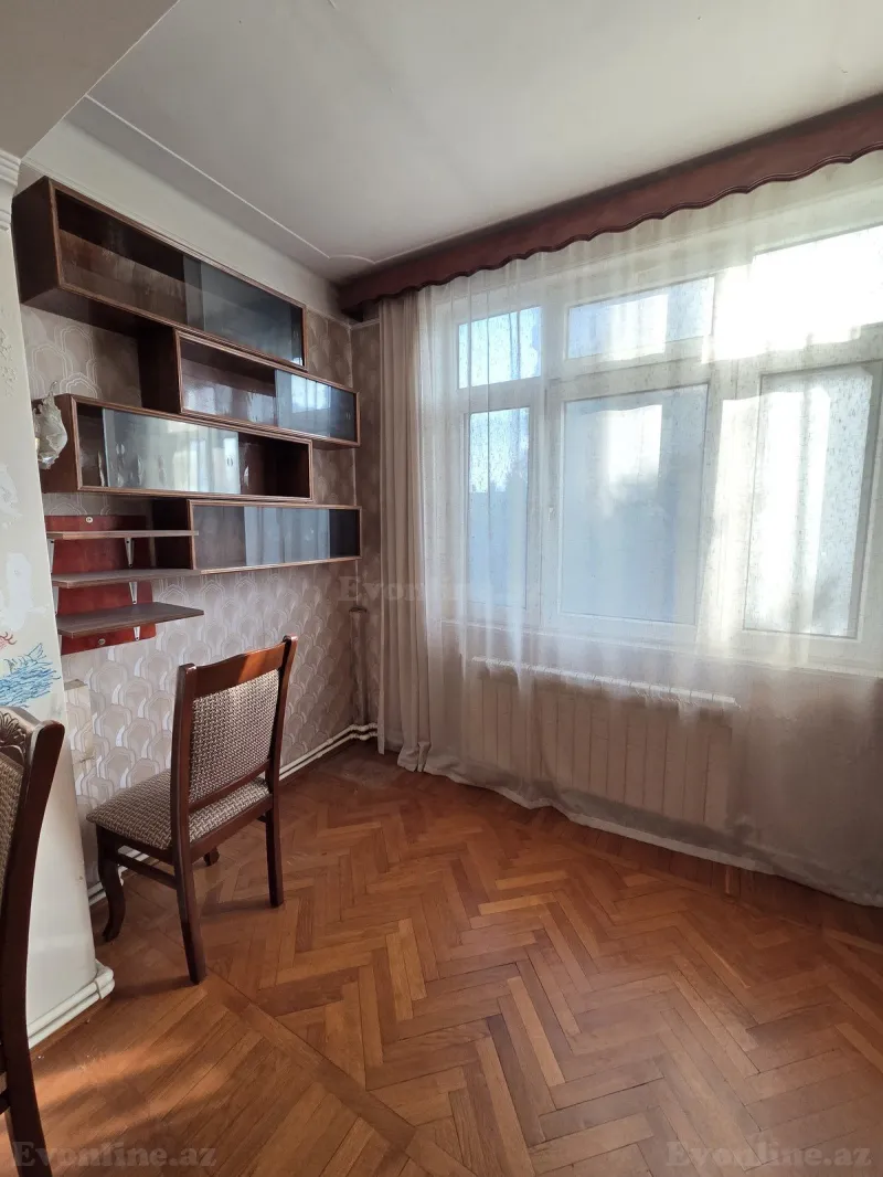 Satılır 3 otaqlı Mənzil Köhnə tikili 70 m² Nəriman Nərimanov m. - şəkil 3