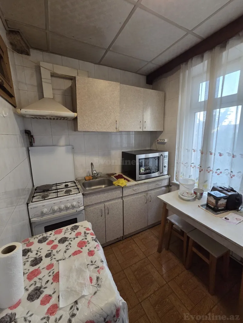 Satılır 3 otaqlı Mənzil Köhnə tikili 70 m² Nəriman Nərimanov m. - şəkil 17