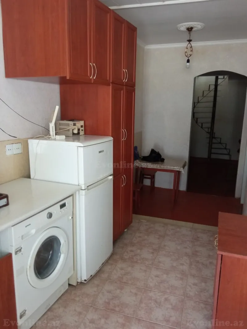 3 otaqlı köhnə tikili mənzil kirayə verilir — 28 May m., Bakı - şəkil 9