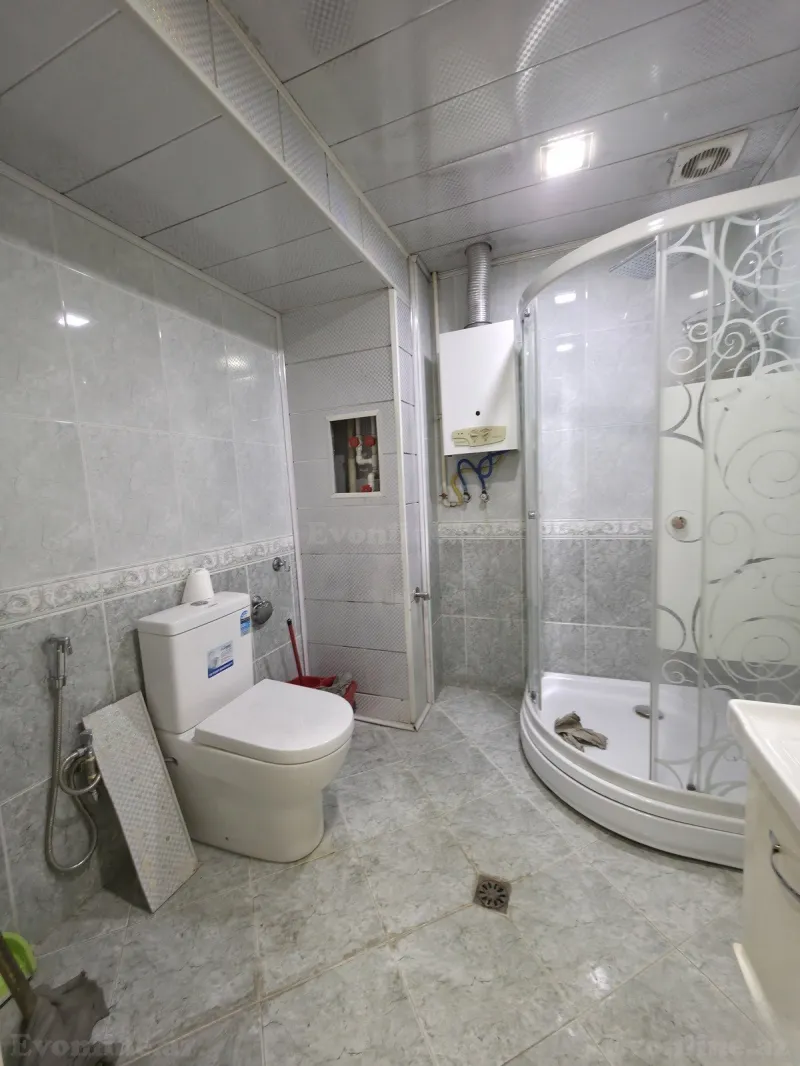 3 otaqlı köhnə tikili mənzil satılır — Bakıxanov, Bakı - şəkil 13