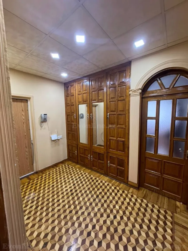 3 otaqlı köhnə tikili mənzil satılır — 8-ci mikrorayon, Bakı - şəkil 14
