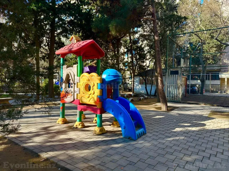 3 otaqlı köhnə tikili mənzil satılır — 8-ci mikrorayon, Bakı - şəkil 4