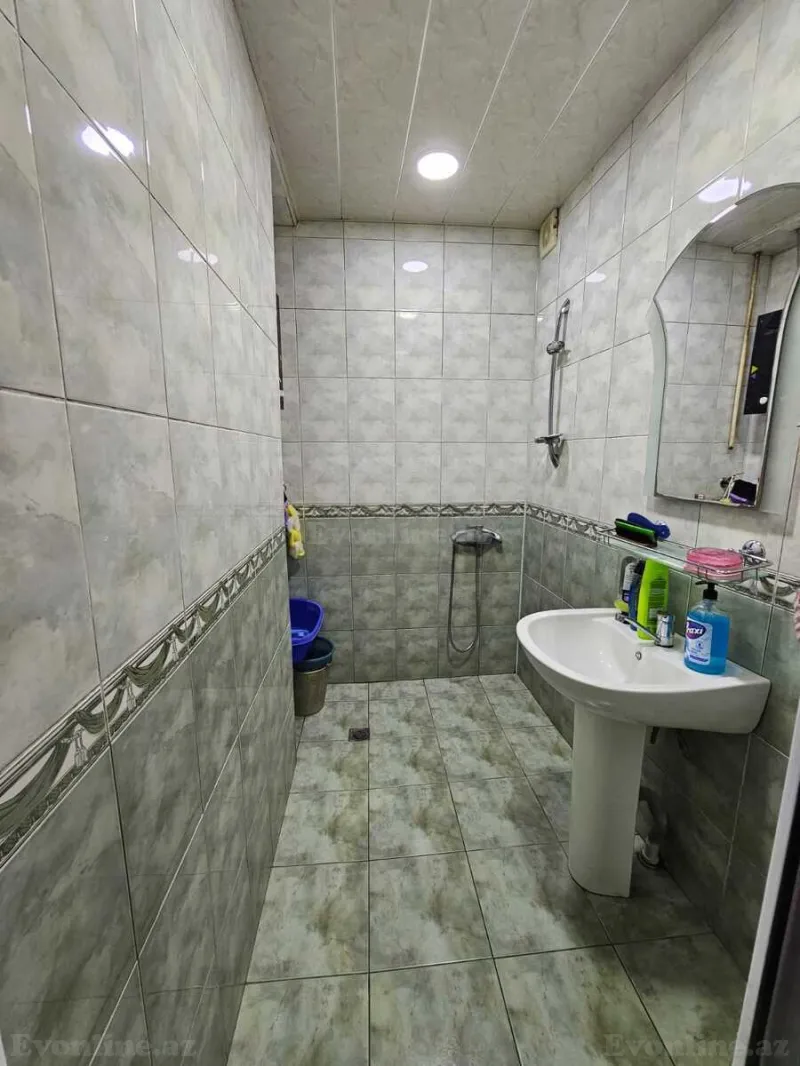 4 otaqlı köhnə tikili mənzil satılır — 7-ci mikrorayon, Bakı - şəkil 10