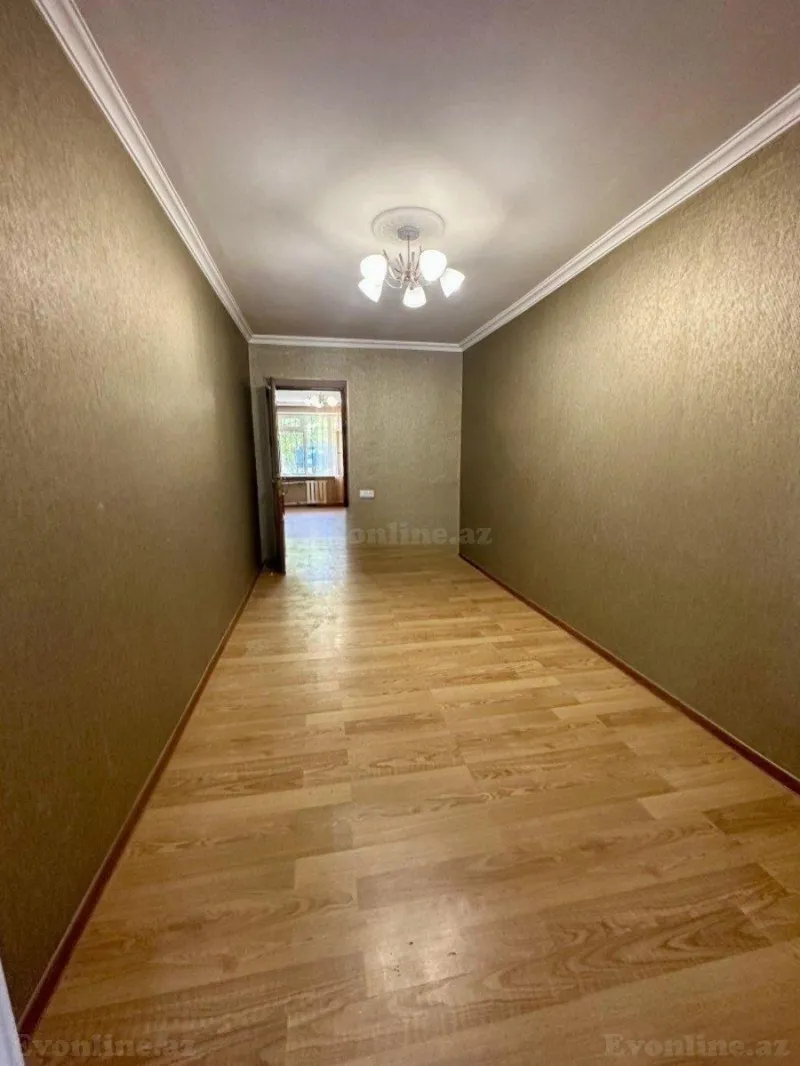 3 otaqlı Ofis 100 m² Elmlər Akademiyası m. Kirayə verilir