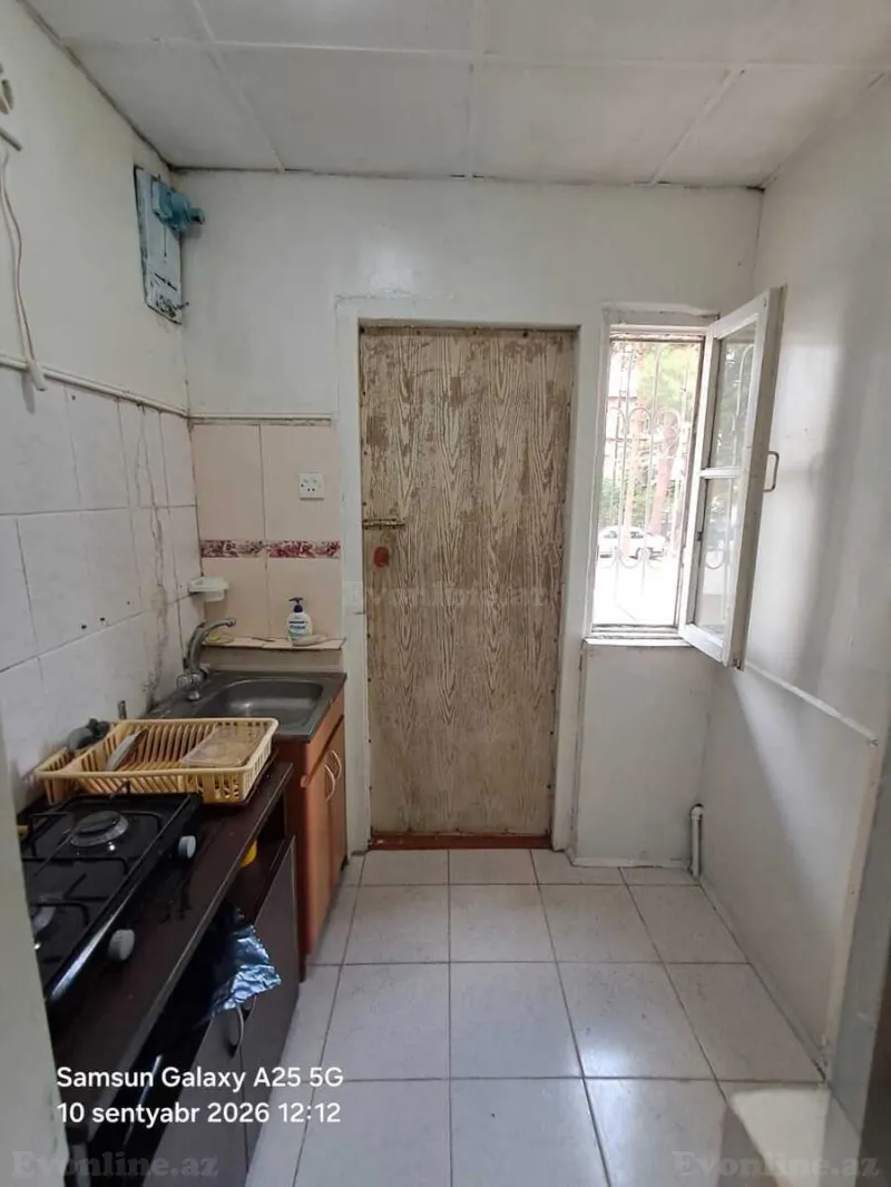 1 otaqlı köhnə tikili mənzil kirayə verilir — Bakıxanov, Bakı - şəkil 2