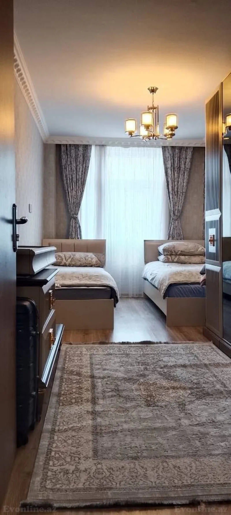2 otaqlı köhnə tikili mənzil kirayə verilir — Elmlər Akademiyası m., Bakı