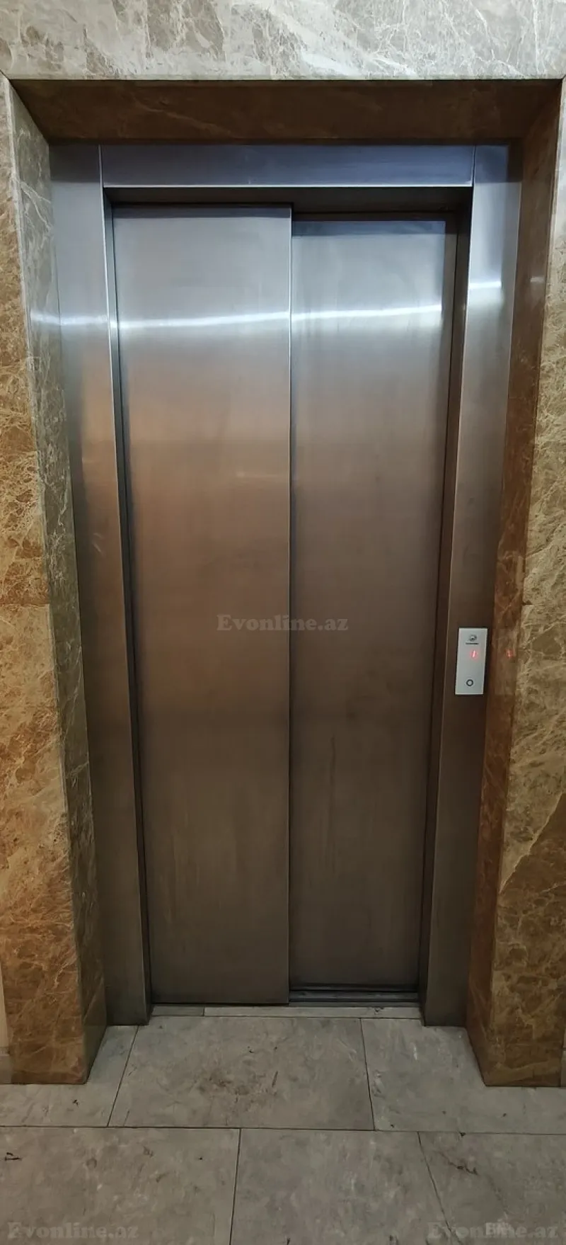 4 otaqlı köhnə tikili mənzil satılır — Səbail r., Bakı - şəkil 11