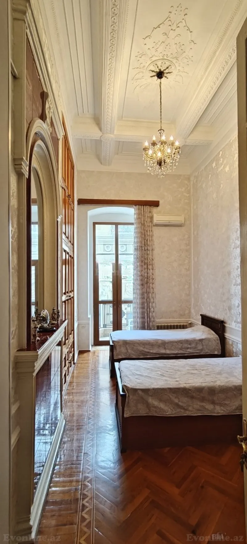 4 otaqlı köhnə tikili mənzil satılır — Səbail r., Bakı - şəkil 26