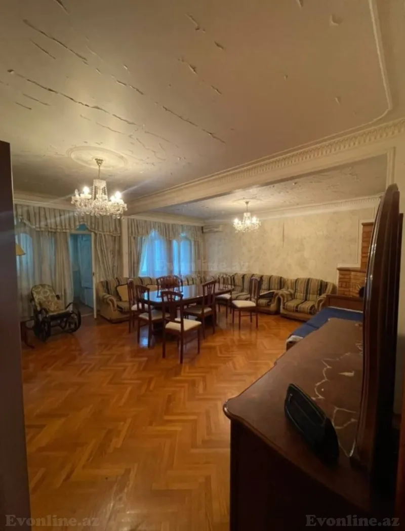 4 otaqlı Mənzil 110 m² 8-ci mikrorayon Kirayə verilir