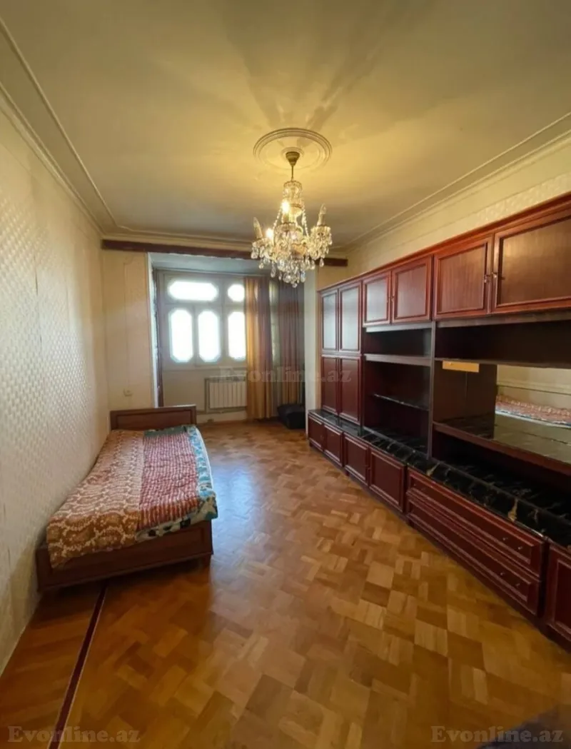 4 otaqlı köhnə tikili mənzil kirayə verilir — 8-ci mikrorayon, Bakı - şəkil 2
