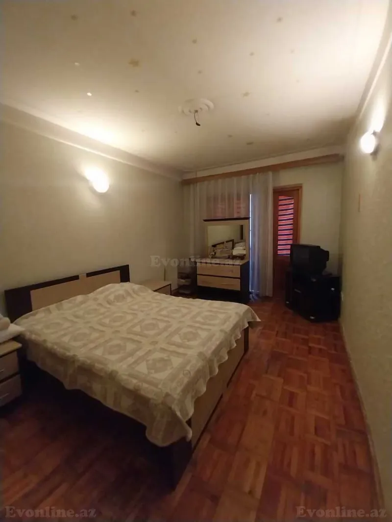4 otaqlı köhnə tikili mənzil kirayə verilir — 8-ci mikrorayon, Bakı - şəkil 4